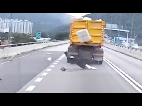 車CAM直擊 - 有電單車跟尾俾你掟死都似🙂‍↔️ thumbnail