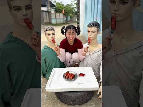 Eating sausages with my lover 🤣🤣🤣 thumbnail