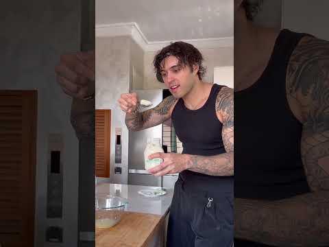 Brokoli Salatası Tarifi ? - EMİR ELİDEMİR #shorts #tarif #brokoli #salata #kiloverme thumbnail