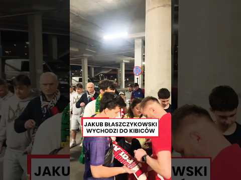BŁASZCZYKOWSKI ROZDAJE AUTOGRAFY #shorts thumbnail
