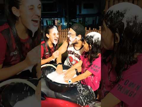 พ่อเล่นฟองสบู่สนุกมาก!! 🤣 #funny #comedy #drama #humor #memes #youtube #shorts #minmayang thumbnail