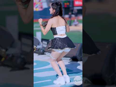 눈못떠도 안타송 김진아 치어리더 金吉娜 Kim Jina cheerleader ktwiz thumbnail