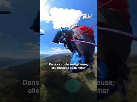 😱 Un drame évité de peu : un avion percute de plein fouet la voile d’une parapentiste !｜TF1 INFO thumbnail