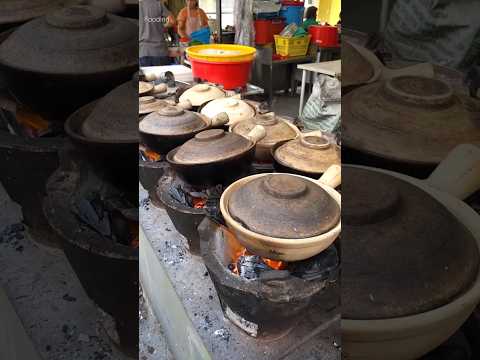 인기많은 진흙냄비 치킨밥 thumbnail