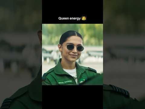 #KaranSinghGrover’s HILARIOUS Reaction To #DeepikaPadukone 😂 #Fighter #ActionThriller thumbnail