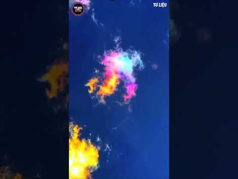 Cận cảnh mây ngũ sắc trên bầu trời Hà Nội sáng nay #Shorts thumbnail