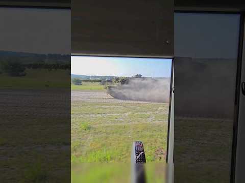 Leopard 2 Race Against Bus thumbnail