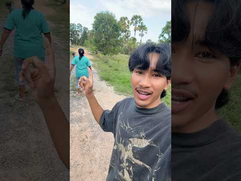 ฝึกน้องไดมอนด์เล่นฟุตบอล #แม็คเกอร์ #น้องไดมอนด์ #ครอบครัวเอ็นจอย #เอ็นจอยคับผม thumbnail