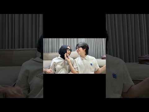 pertama kali joged ama bapip HEHEHEH #youtubeshorts #shorts thumbnail