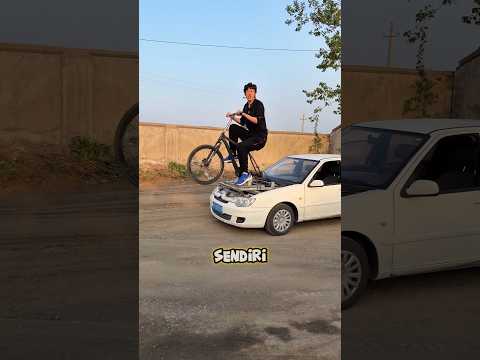 Cowok Ini Bikin Sepeda Paling Aneh! Endingnya Malah Nyungsep ? thumbnail