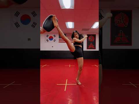 IN MY ELEMENT 🥷🏽 #martialarts #outsidetwistkick #martialartstraining thumbnail