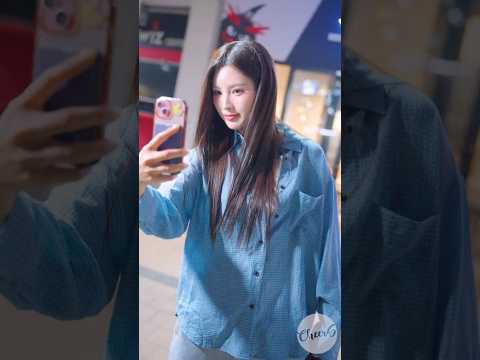생머리 찰랑거리며 퇴근 김정원 치어리더 金貞沅 Kim Jung-Won cheerleader ktwiz thumbnail