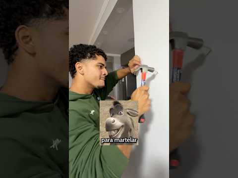 QUASE PEGA NO DEDO🤣 thumbnail