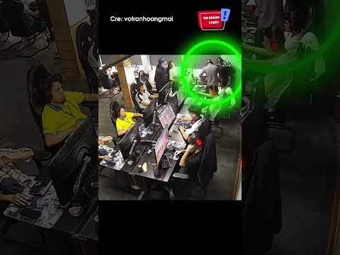Đang chơi game thì bị hình sự ập vào bắt: ? #shorts thumbnail