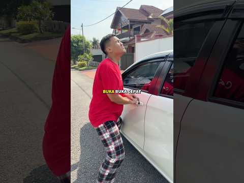 BUKA PINTU KERETA PUN LAMA!! thumbnail