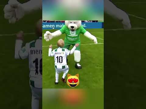 Когда футбол становится чем-то большим #football #футбол #respect #kids #ronaldo #mbappe thumbnail