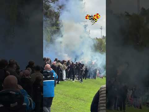 Hundratals supportrar dök upp: ”Vi är med er hela vägen” thumbnail