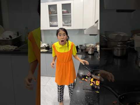 ITEM CUTE chảo nấu tự động siêu  tiện lợi khi nấu ăn 🥘😱😍🤪🤣 thumbnail