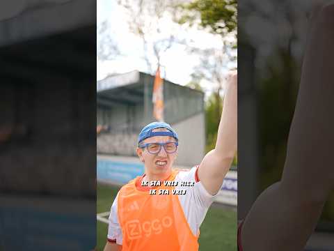 DIE ENE Noob MET SCHOOLVOETBAL ⚽ thumbnail