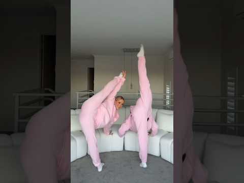 Wait for the leg thinggg thumbnail