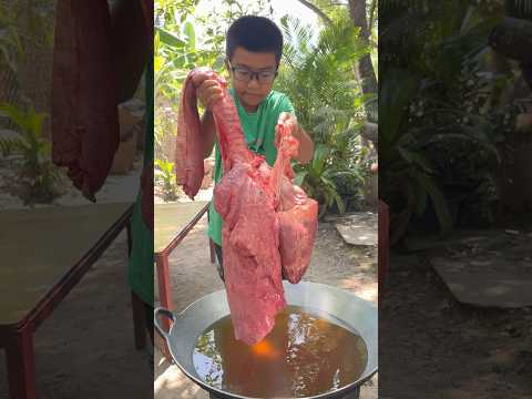 Yummy cow lungs cooking thumbnail