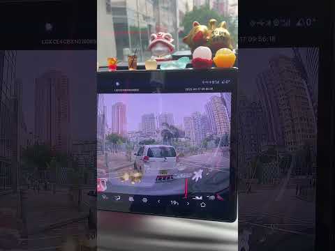 車CAM直擊 - JG7655 你撞到人地側鏡就咁開車走阿？ thumbnail