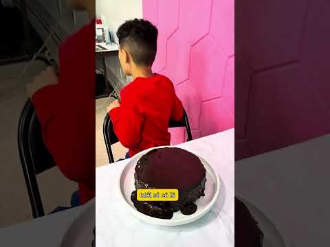 Cậu bé lấy socola của em trai mà không hề hay biết thumbnail
