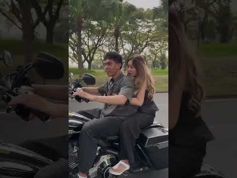 Bikin kagat ajaj #dellaseptt #dailylife #lucu #funnycomedy #ngakak #comedy #lucu #funny  thumbnail