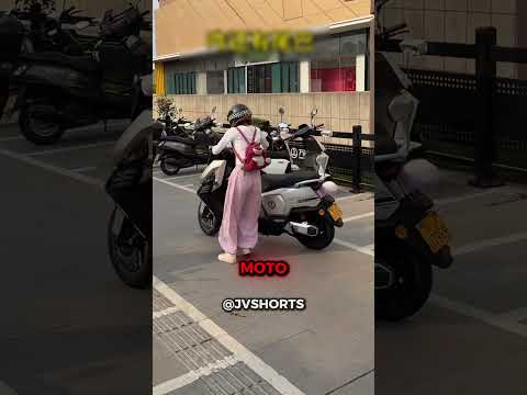 O PROBLEMA DE SER BAIXINHA NO SINAL🤣🚨 thumbnail