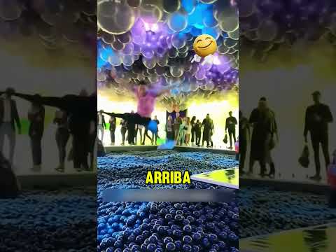 ¡Esta piscina de pelotas es muy divertida! 🎈😄 thumbnail