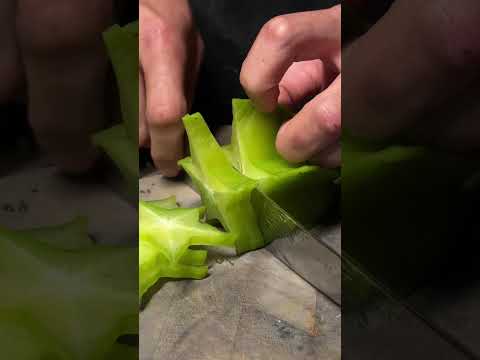 Rui “The Star” Kiritsuke slicing star fruit #fyp #satisfying #kitchenknife #japaneseknife #ruiknife thumbnail