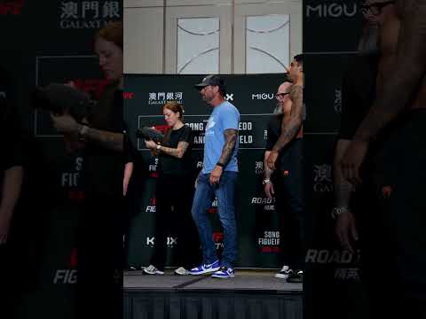 계체 통과 후 디아스와 맞선 이이삭👊 #UFCMacau thumbnail
