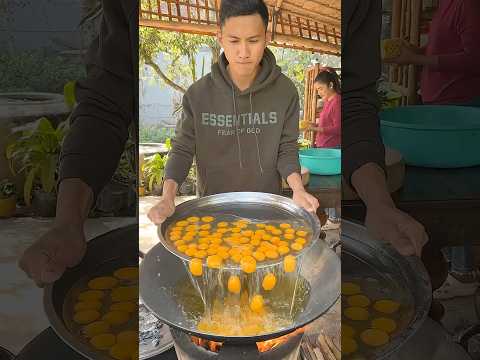 Yummy duck eggs cooking thumbnail