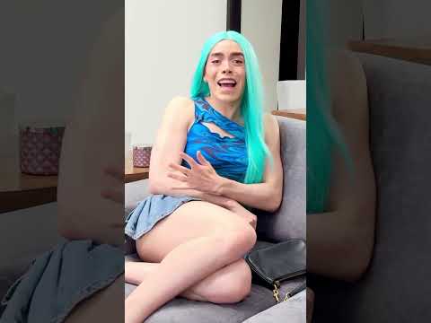cómo cuando tu amiga se enoja y no quiere hablar #shorts #humor #comedia #marukaylaschamakas thumbnail