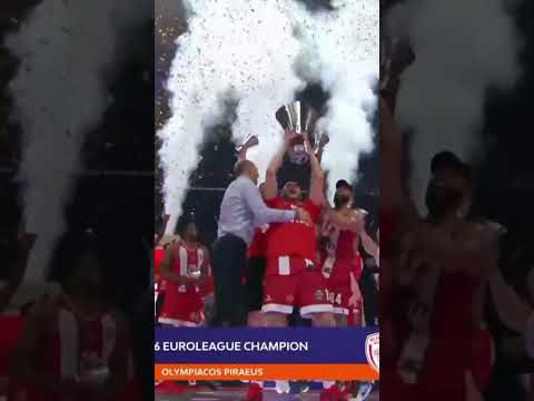Şampiyon Olimpiakos, kupayı kaldırdı! 🏆 #cerave thumbnail