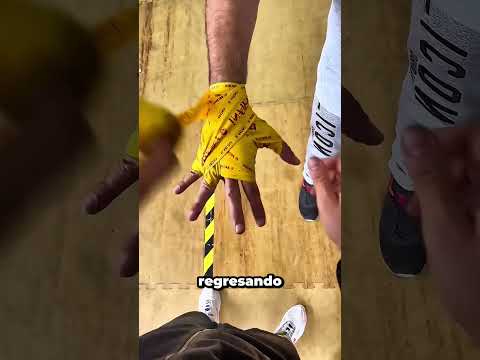 Domina el vendaje de manos al estilo mexicano 🇲🇽 #boxing #boxingcoach #boxingwraps thumbnail