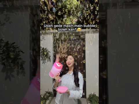 BOLEH KAN? 🥹 SIAPA SUKA MAIN BUBBLE JUGA? 😍☝🏻 | Klara Tania #shorts thumbnail