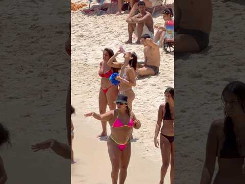?? Leme Beach A Sunny Day thumbnail