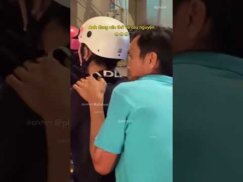 Anh đang nín thở và cầu nguyện 😂 #giaothong #haihuoc #shorts thumbnail