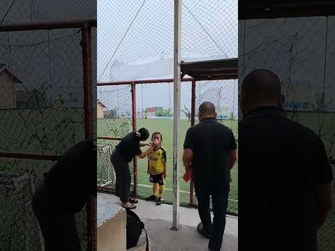 Mama Teman Ara Kaget Dedek Kluar Lpang Bola Hdung Brdarah Lngsung Lap Pk Tisu. Kirain Mimisan Sakit🫣 thumbnail