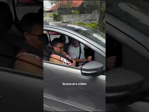 O estresse do trânsito está cada vez maior #shorts #transito thumbnail