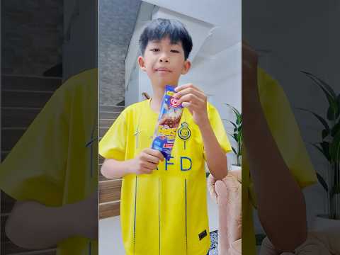 Kakak Rafa Gak Boleh Makan Es Krim #shorts thumbnail