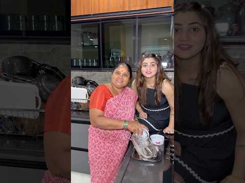 बर्फ का गोला बनाया🍧😋 #youtubeshorts #shorts #kajalsoni #ice @K@Kajalsoni_vlogs thumbnail