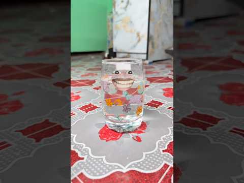 খাওয়ার সময় মোবাইল না দেখলে ঘুম হয় না 😜 #funny #comedy thumbnail