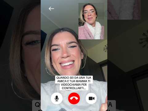 QUANDO SEI DA UNA TUA AMICA E TUA MAMMA TI VIDEOCHIAMA PER CONTROLLARTI #mammaefiglia #videochiamata thumbnail