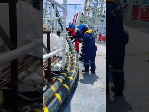 Harta Karun Iran di Bawah Selat Hormuz Terbongkar, Bisa Menghancurkan Timur Tengah thumbnail
