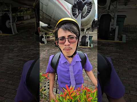 yah pesawat ade kk rusak🤣🤣🤣🤣 #trandingshorts thumbnail