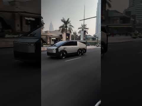 Keep your eyes on the roads, Dubai👀 thumbnail