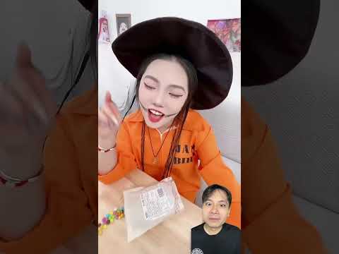 Cô gái y tá làm điều điên rồ 😂 #funny #skits thumbnail