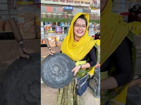ShreeJi Didi Ka Jumbo Paratha In Vrindavan #vrindavan #paratha #upfood #shorts thumbnail